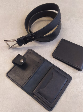 Belt with buckle wallet and card holder made of natural leather