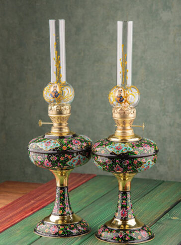 Set of two royal decorative brass oil lamps, hand painted