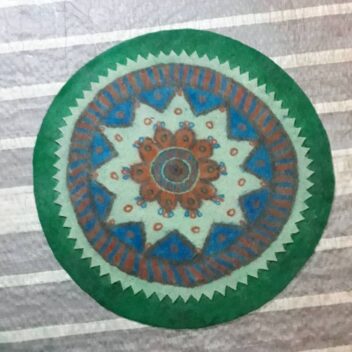 Round felt with colored border