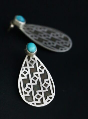 Bush pattern Silver earrings with turquoise gems